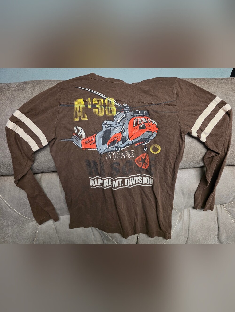 Brown Cherokee brand Tshirt XL